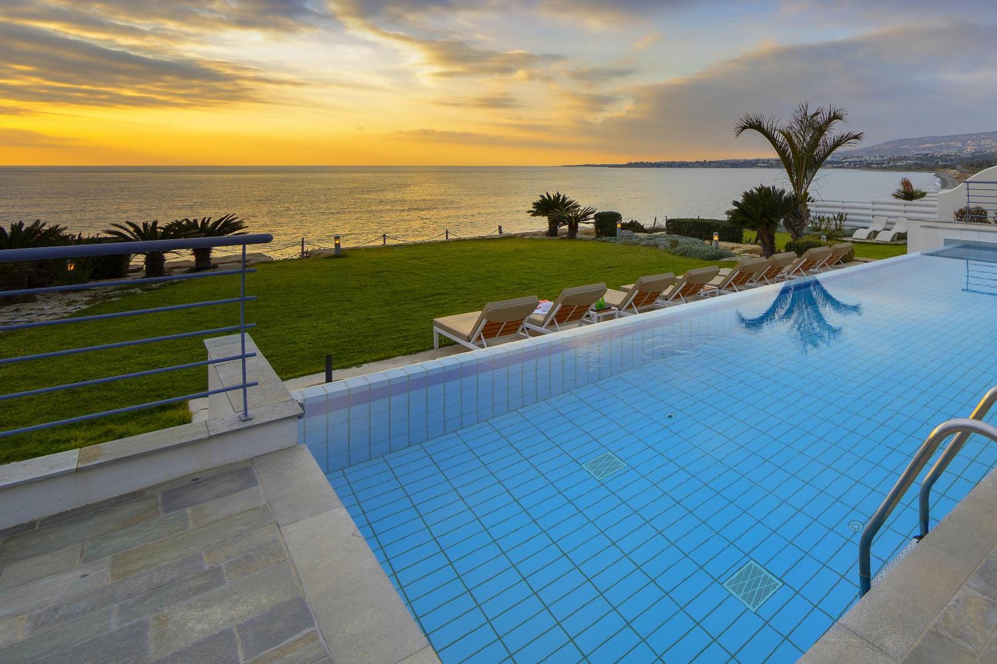 קורל ביי Blue Coral Beach Villas Three Exclusive Villas - Poseidon - Nautilus - Oceanos - And - Baby Coral Bungalow מראה חיצוני תמונה